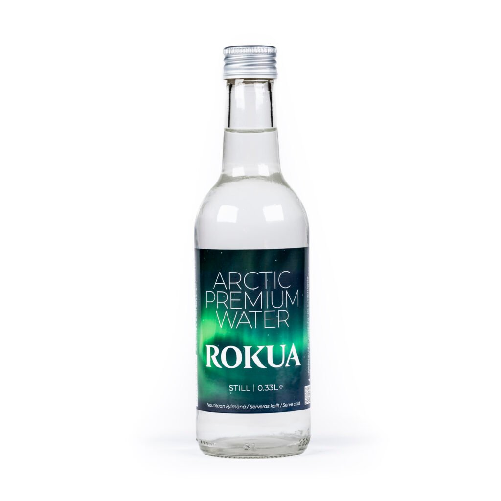 Arktinen premium-vesipullo, etiketissä ROKUA