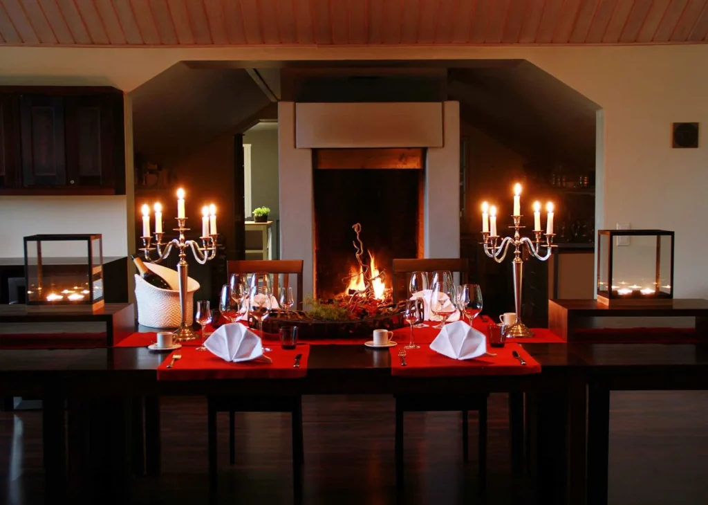 Studio restaurant tundras dining hall