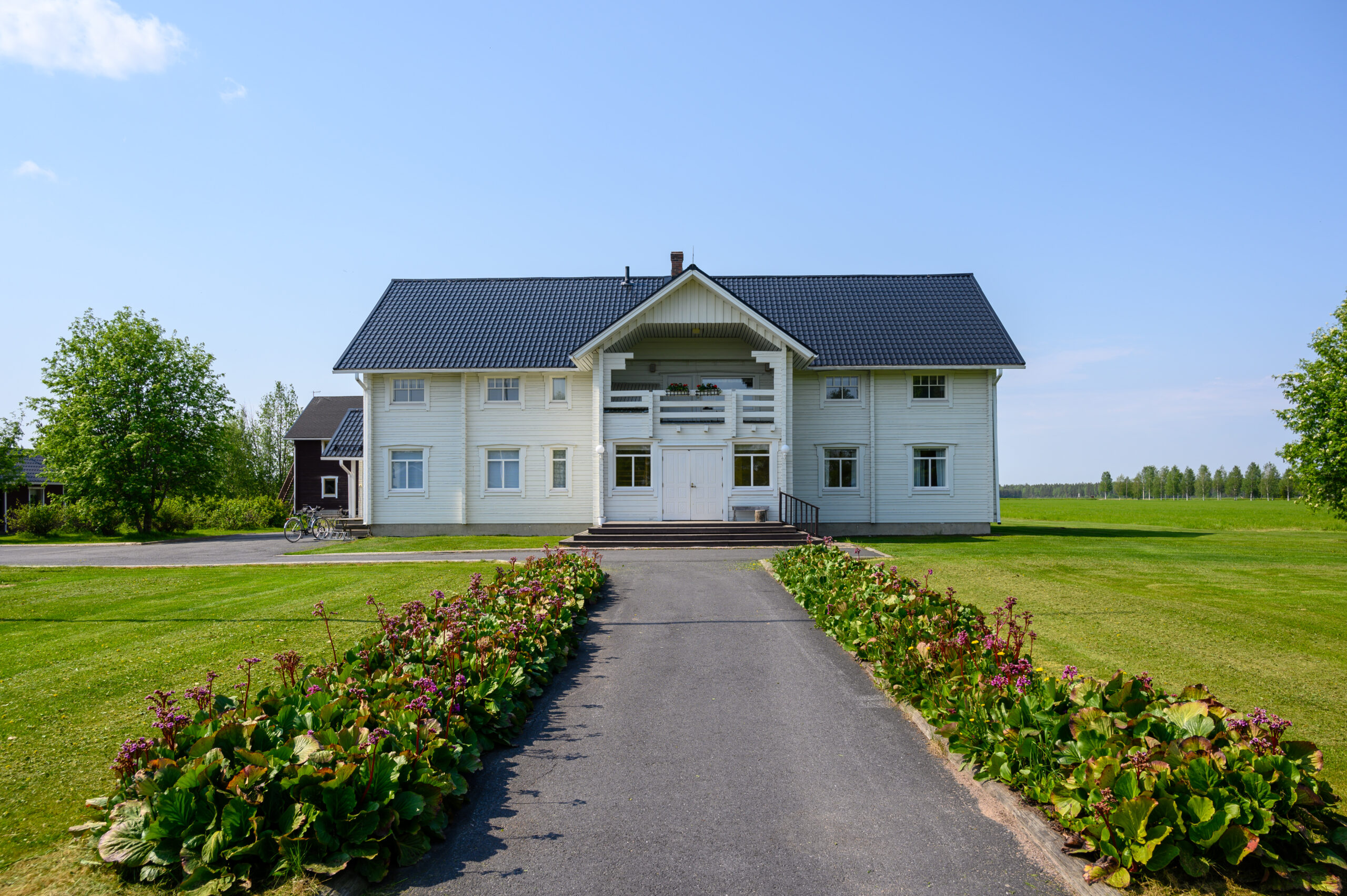 The main building at Piilopirtti offers event venue for 130 guests as well as accommodation.