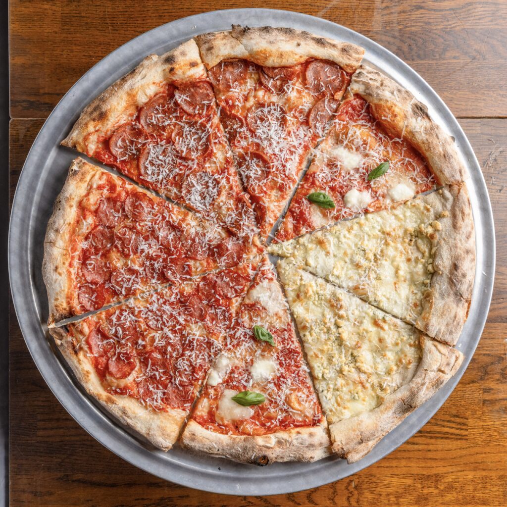 Valitse suosikkislaissisi ja nauti pizzat kavereiden kanssa! Kuva: Juuso Haarala